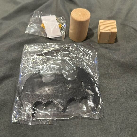 Batman Decorative Clothing Hook - Picture 1 of 4